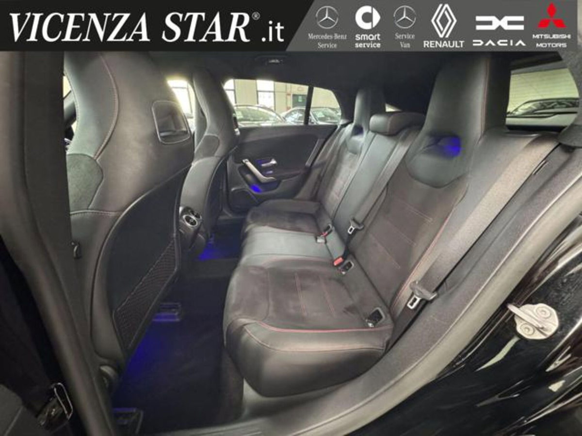 Mercedes-Benz CLA Shooting Brake 180 d Automatic Shooting Brake Premium (6)