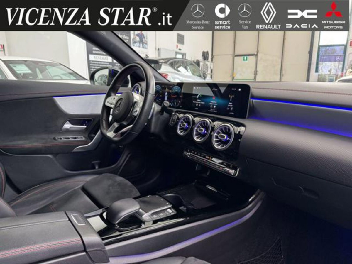 Mercedes-Benz CLA Shooting Brake 180 d Automatic Shooting Brake Premium (9)