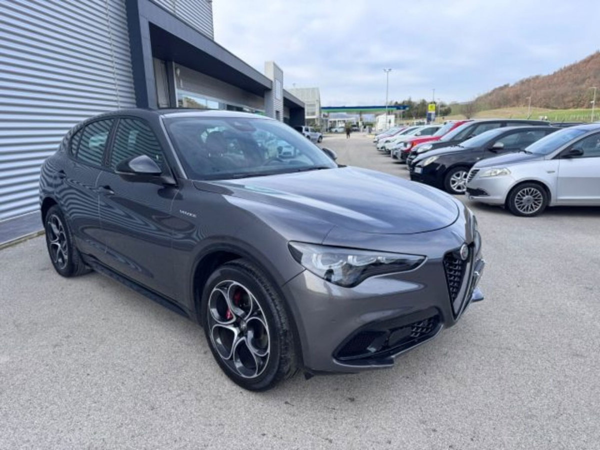 Alfa Romeo Stelvio Stelvio 2.2 Turbodiesel 210 CV AT8 Q4 Veloce (3)