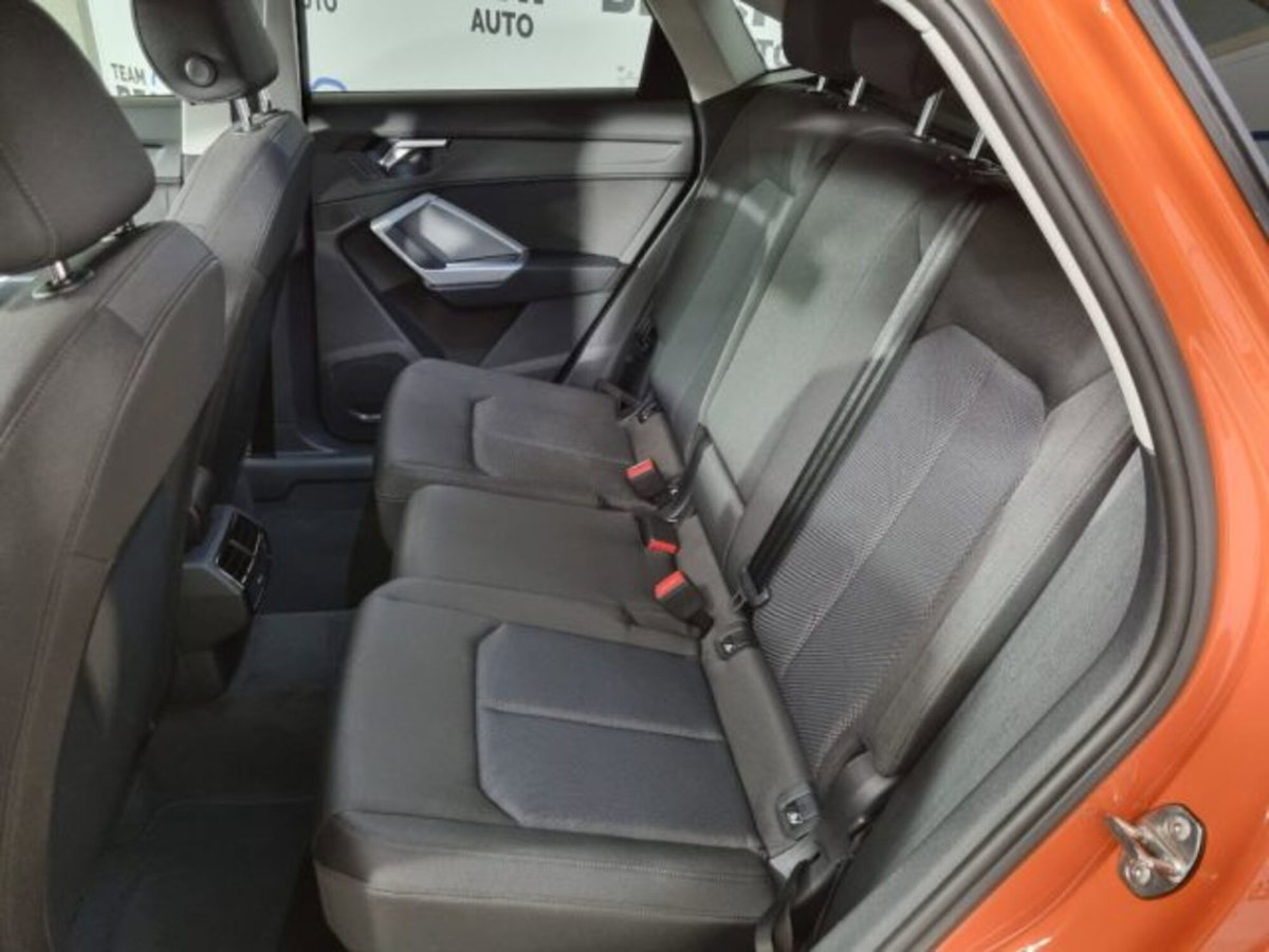 Audi Q3 Sportback 35 TDI quattro S tronic S line edition (9)