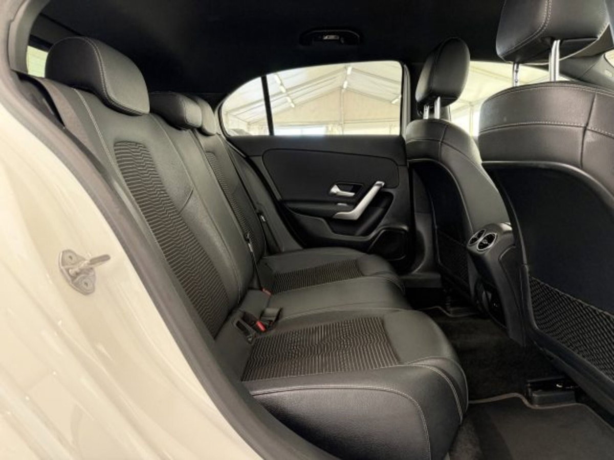 Mercedes-Benz Classe A Sedan 200 d Automatic 4p. Sport (10)