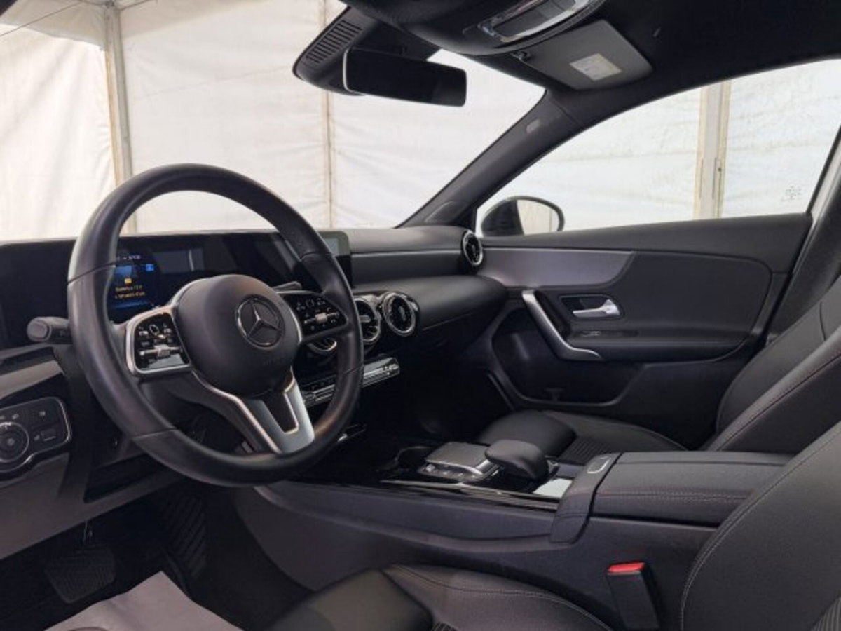 Mercedes-Benz Classe A Sedan 200 d Automatic 4p. Sport (11)