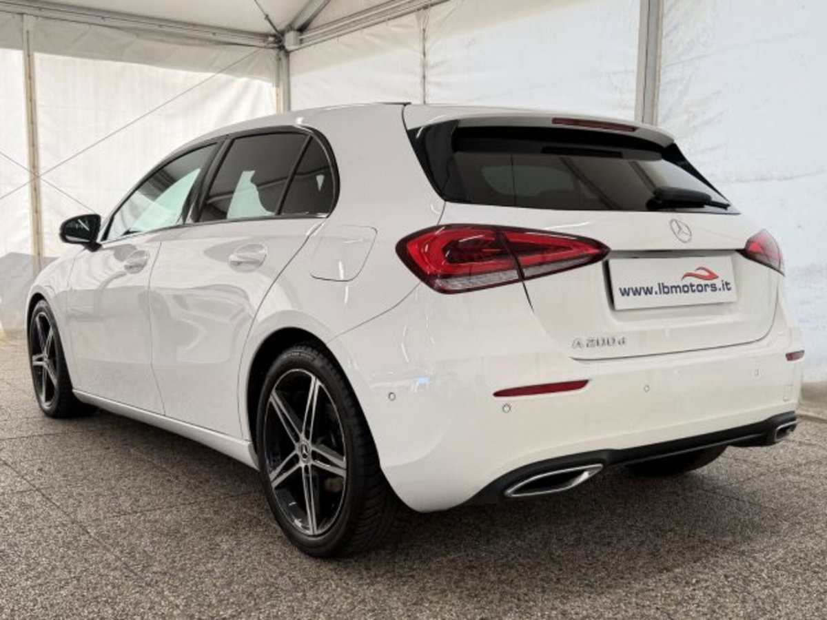 Mercedes-Benz Classe A Sedan 200 d Automatic 4p. Sport (4)
