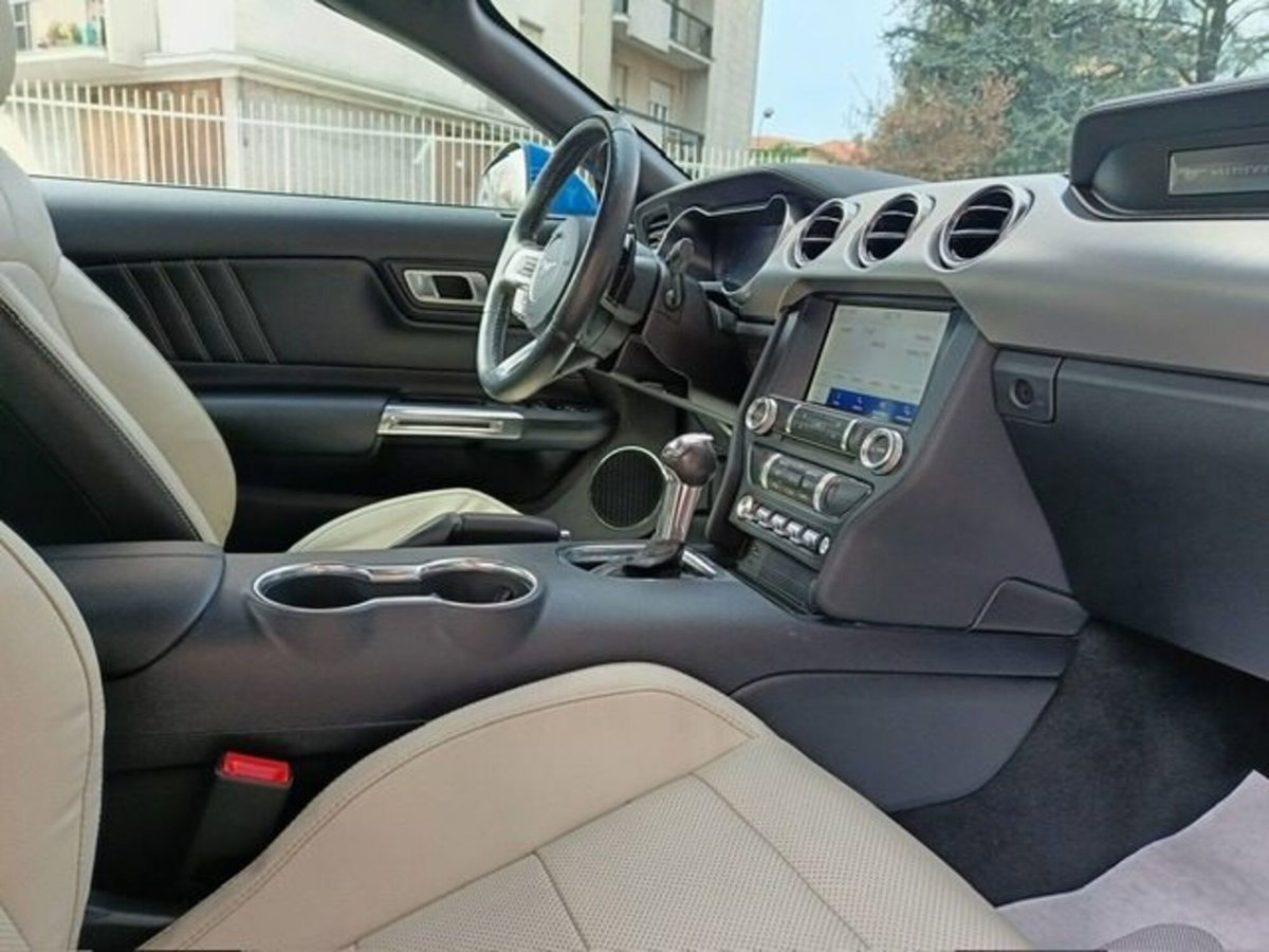 Ford Mustang Cabrio Convertible 5.0 V8 GT (9)