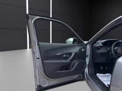Peugeot 2008 PureTech 100 S&S Allure (12)