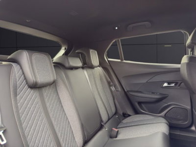 Peugeot 2008 PureTech 100 S&S Allure (19)