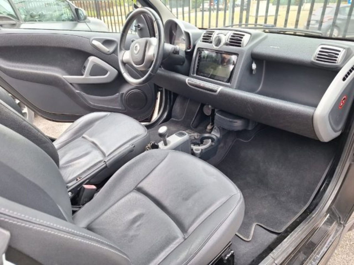 smart Fortwo 800 33 kW coupé pulse cdi (17)