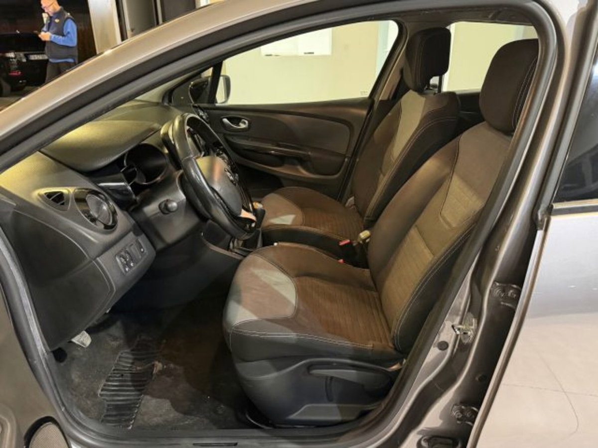 Renault Clio Sporter 1.5 dCi 8V 90CV Start&Stop Energy (11)
