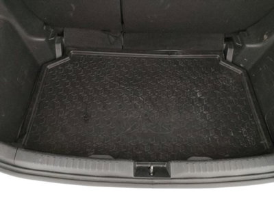 Toyota Yaris 1.0 5 porte Active (18)