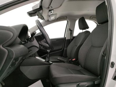 Toyota Yaris 1.0 5 porte Active (5)