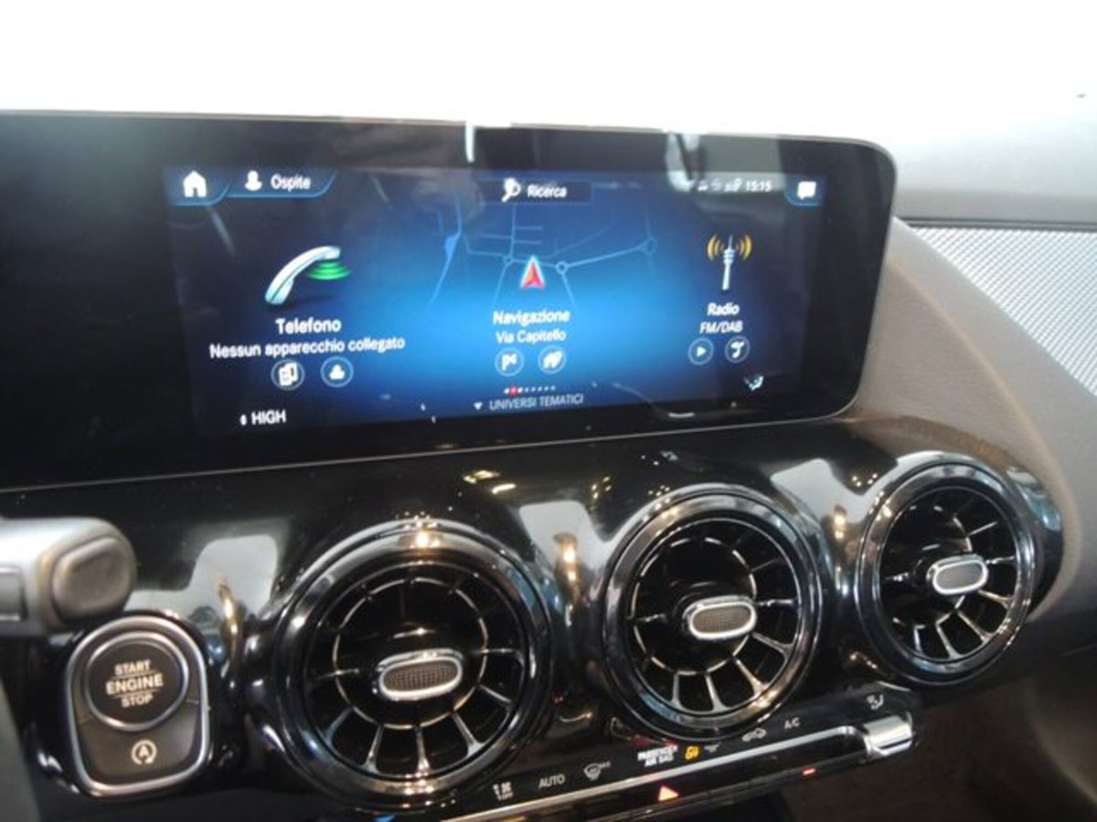 Mercedes-Benz GLA SUV 200 d Business Extra auto (10)