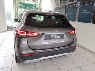 Mercedes-Benz GLA SUV 200 d Business Extra auto (4)