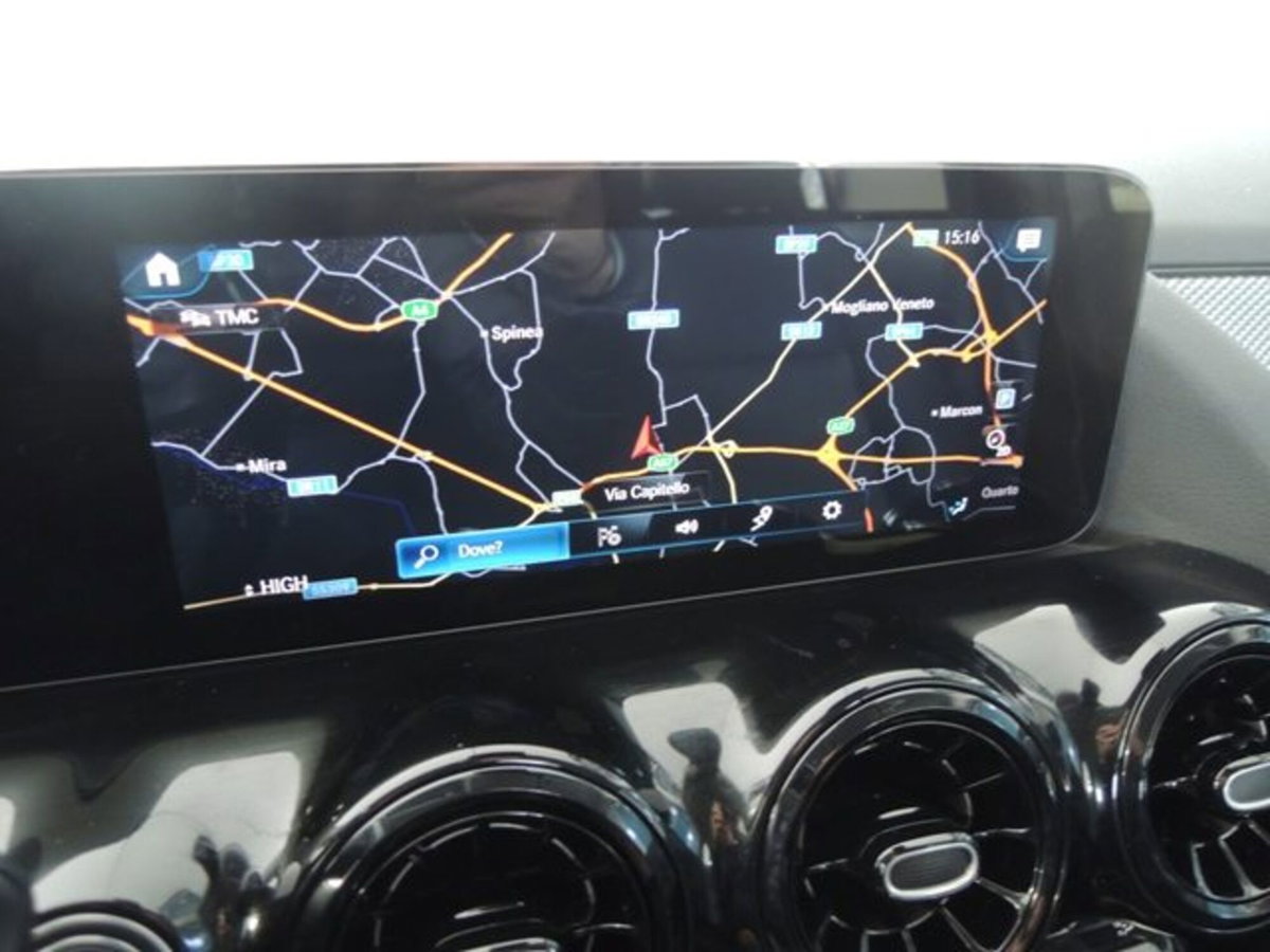 Mercedes-Benz GLA SUV 200 d Business Extra auto (7)