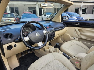 Volkswagen New Beetle Cabrio TDI 101CV (10)