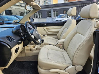 Volkswagen New Beetle Cabrio TDI 101CV (11)