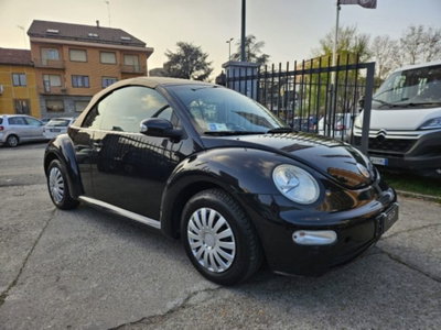 Volkswagen New Beetle Cabrio TDI 101CV (3)