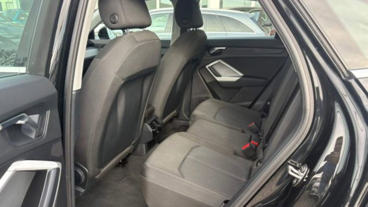 Audi Q3 Sportback 40 TDI quattro S tronic S line edition (16)