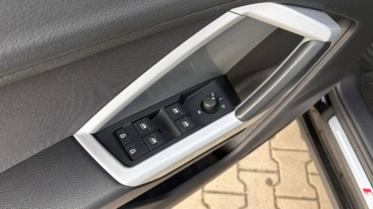 Audi Q3 Sportback 40 TDI quattro S tronic S line edition (7)