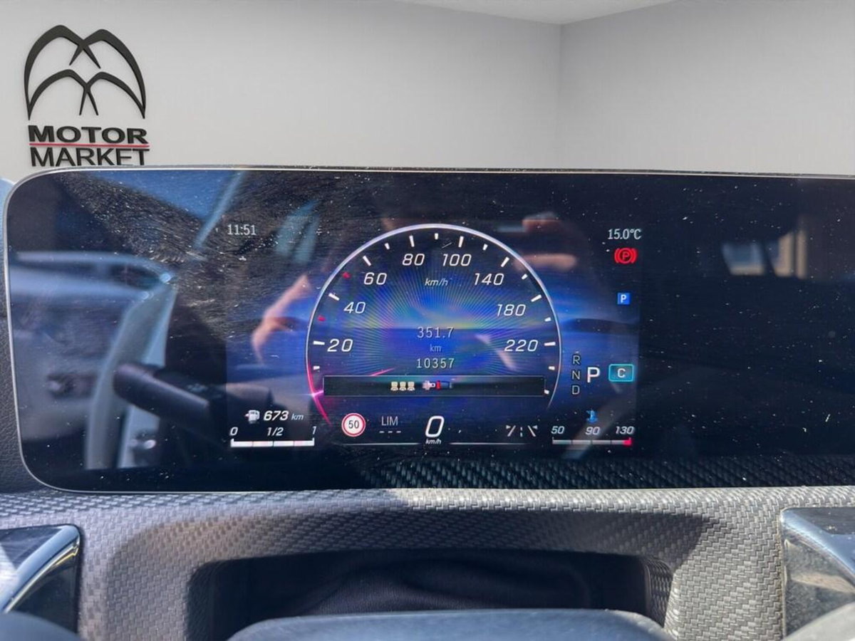 Mercedes-Benz Classe A 180 d Premium (11)