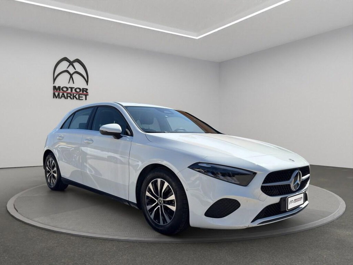 Mercedes-Benz Classe A 180 d Premium (3)