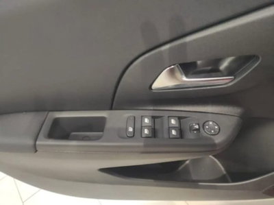 Opel Corsa 1.2 hybrid 100cv dct6 (14)
