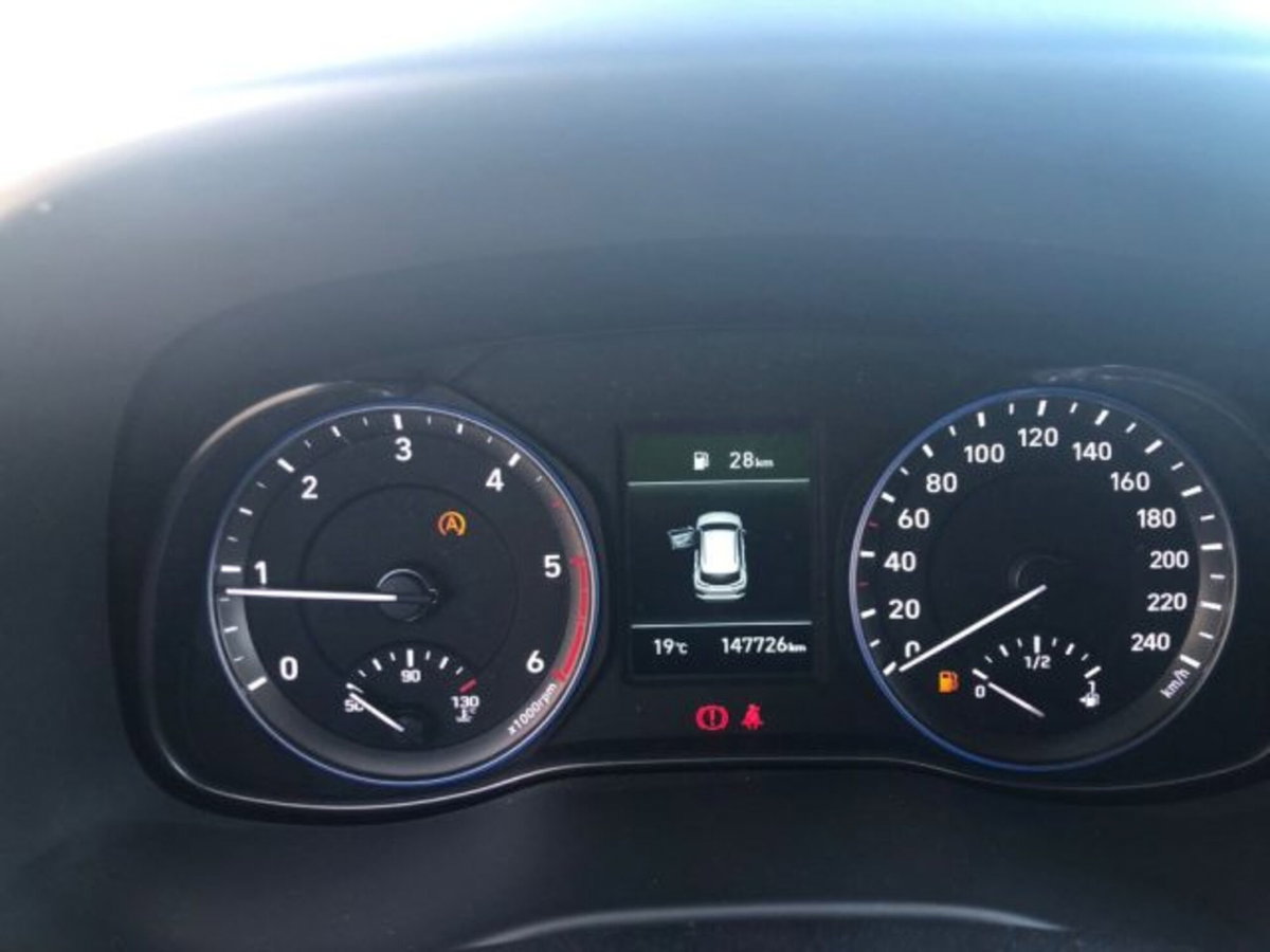 Hyundai Kona 1.6 CRDI 115 CV Xpossible (11)