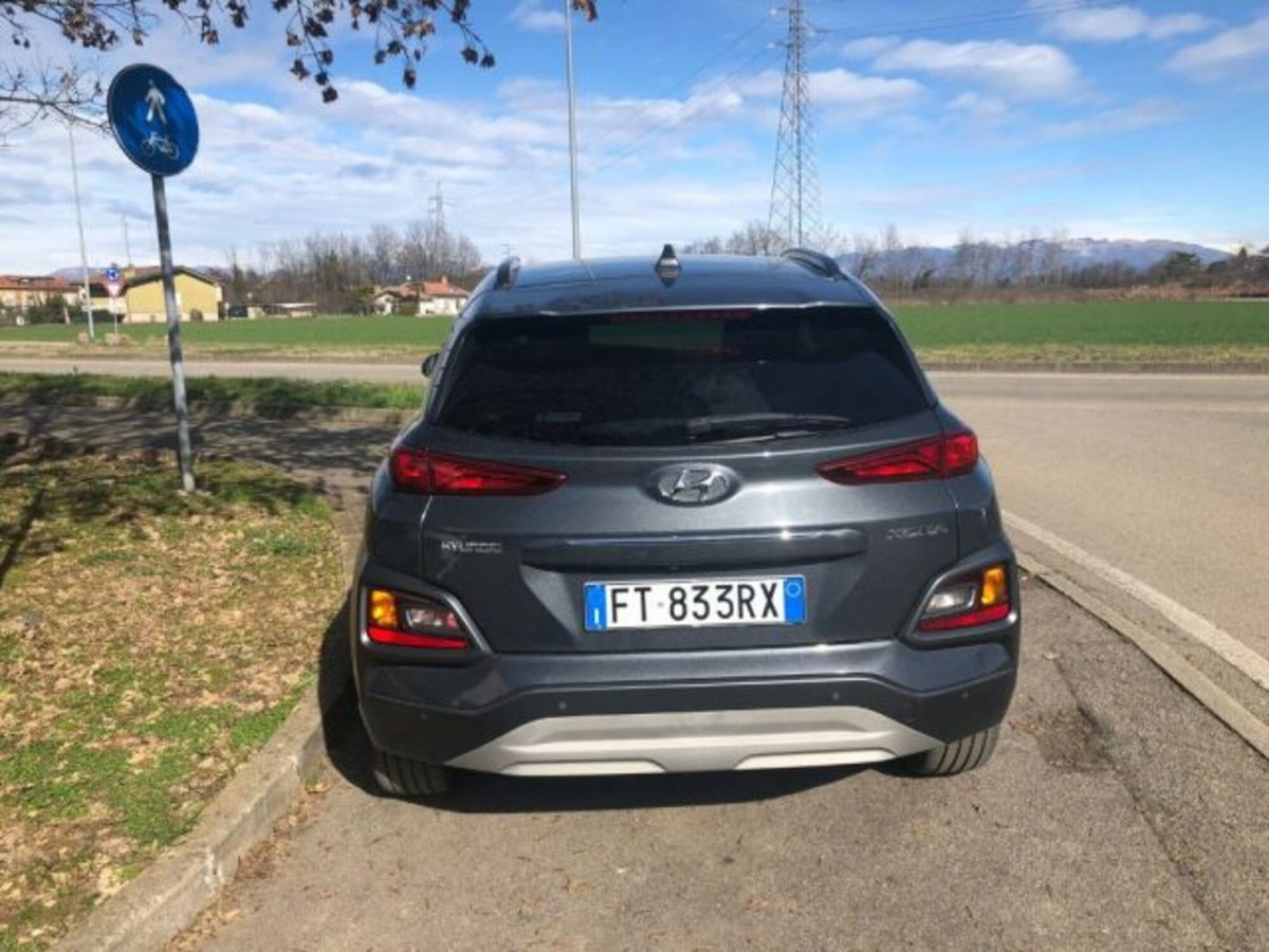 Hyundai Kona 1.6 CRDI 115 CV Xpossible (6)