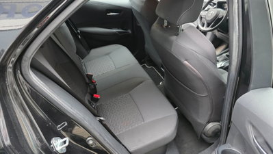 Toyota Corolla 1.8 Hybrid Business (9)