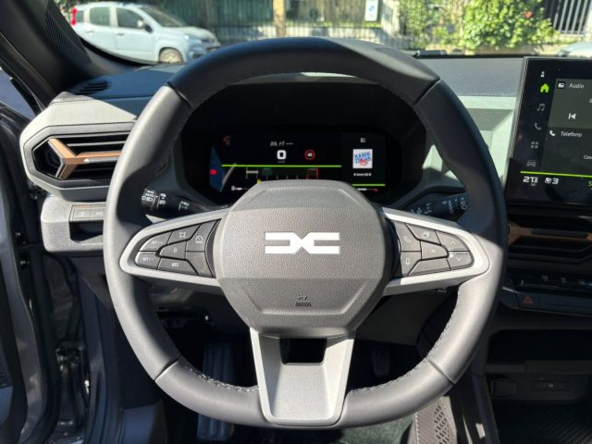 Dacia Bigster 1.2 mild hybrid Extreme 140cv (9)