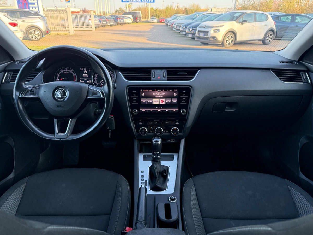 Skoda Octavia Station Wagon 1.5 G-TEC DSG Wagon Ambition (10)