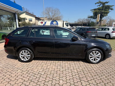 Skoda Octavia Station Wagon 1.5 G-TEC DSG Wagon Ambition (8)