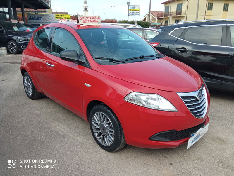 Lancia Ypsilon 1.2 69 CV 5 porte Gold