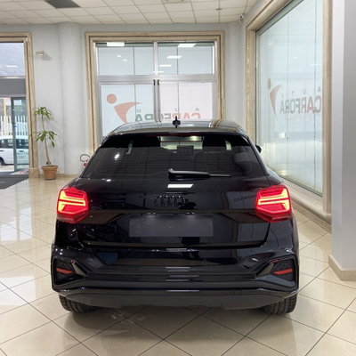 Audi Q2 Q2 35 TDI S tronic Identity Black (4)