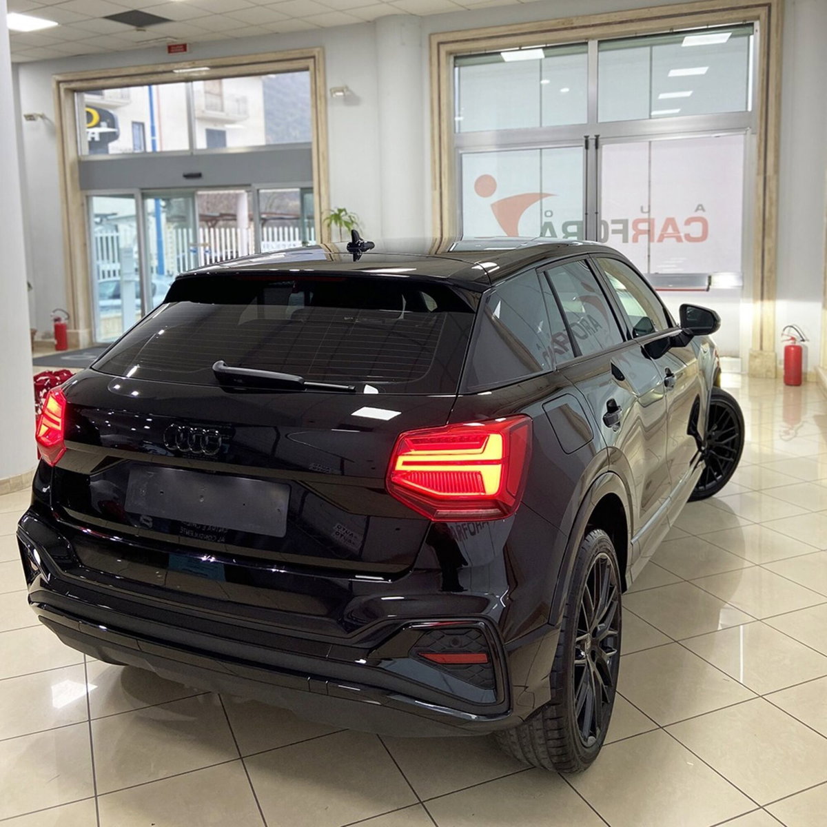 Audi Q2 Q2 35 TDI S tronic Identity Black (5)