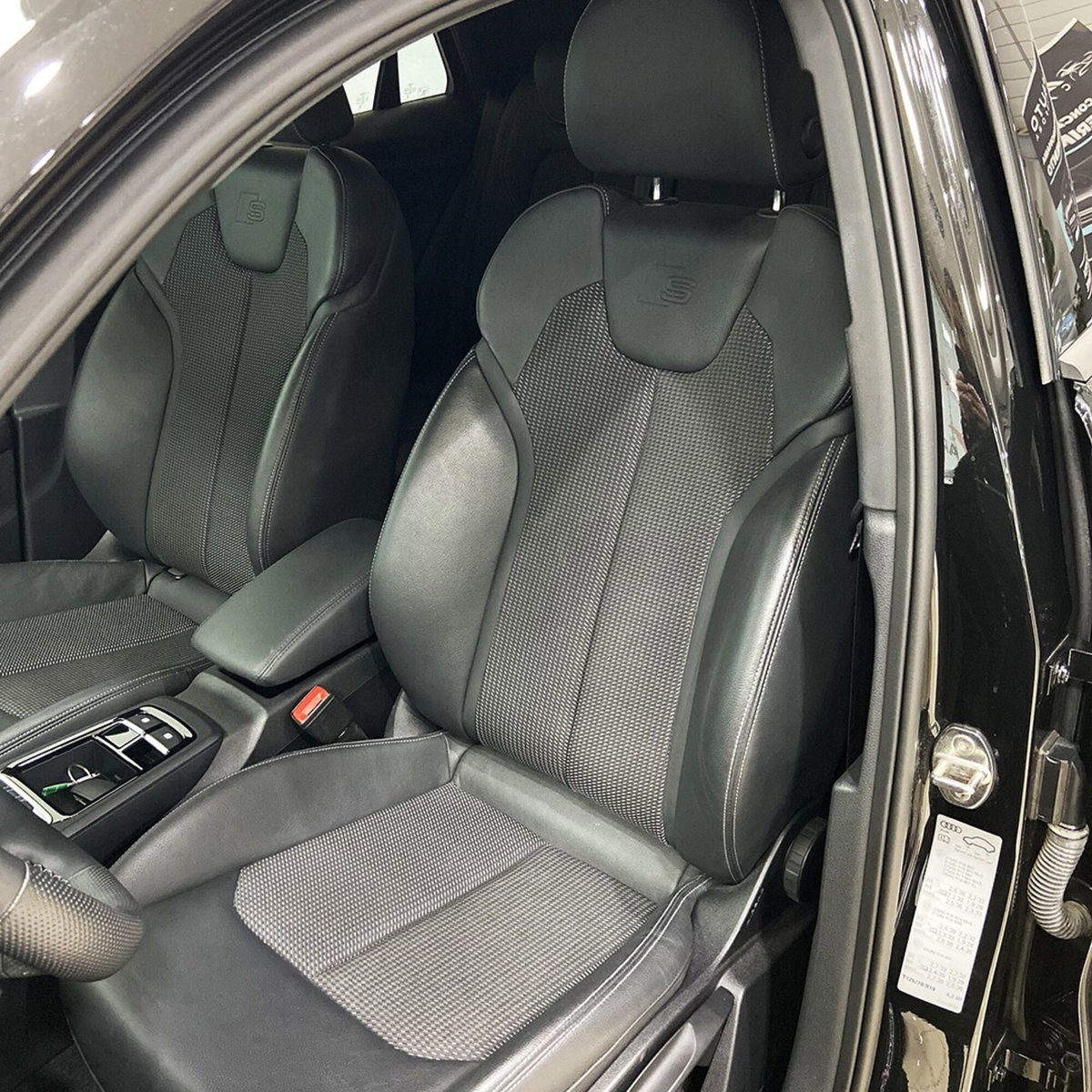 Audi Q2 Q2 35 TDI S tronic Identity Black (6)