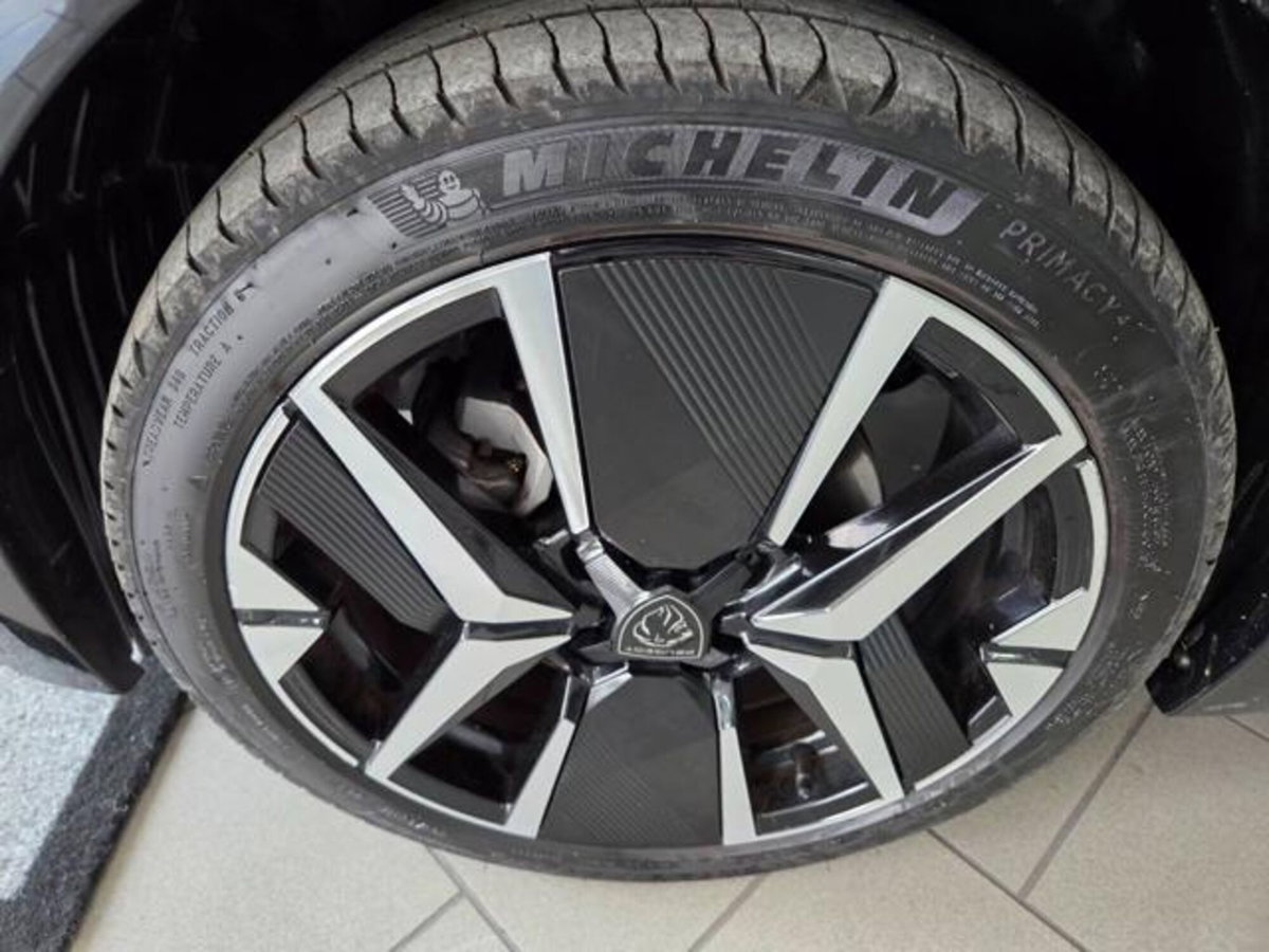 Peugeot 208 PureTech 100 Stop&Start 5 porte GT (10)