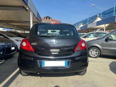 Opel Corsa 1.0 12V 3 porte Club (2)