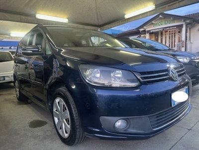 Volkswagen Touran 1.4 TSI DSG Highline EcoFuel (2)