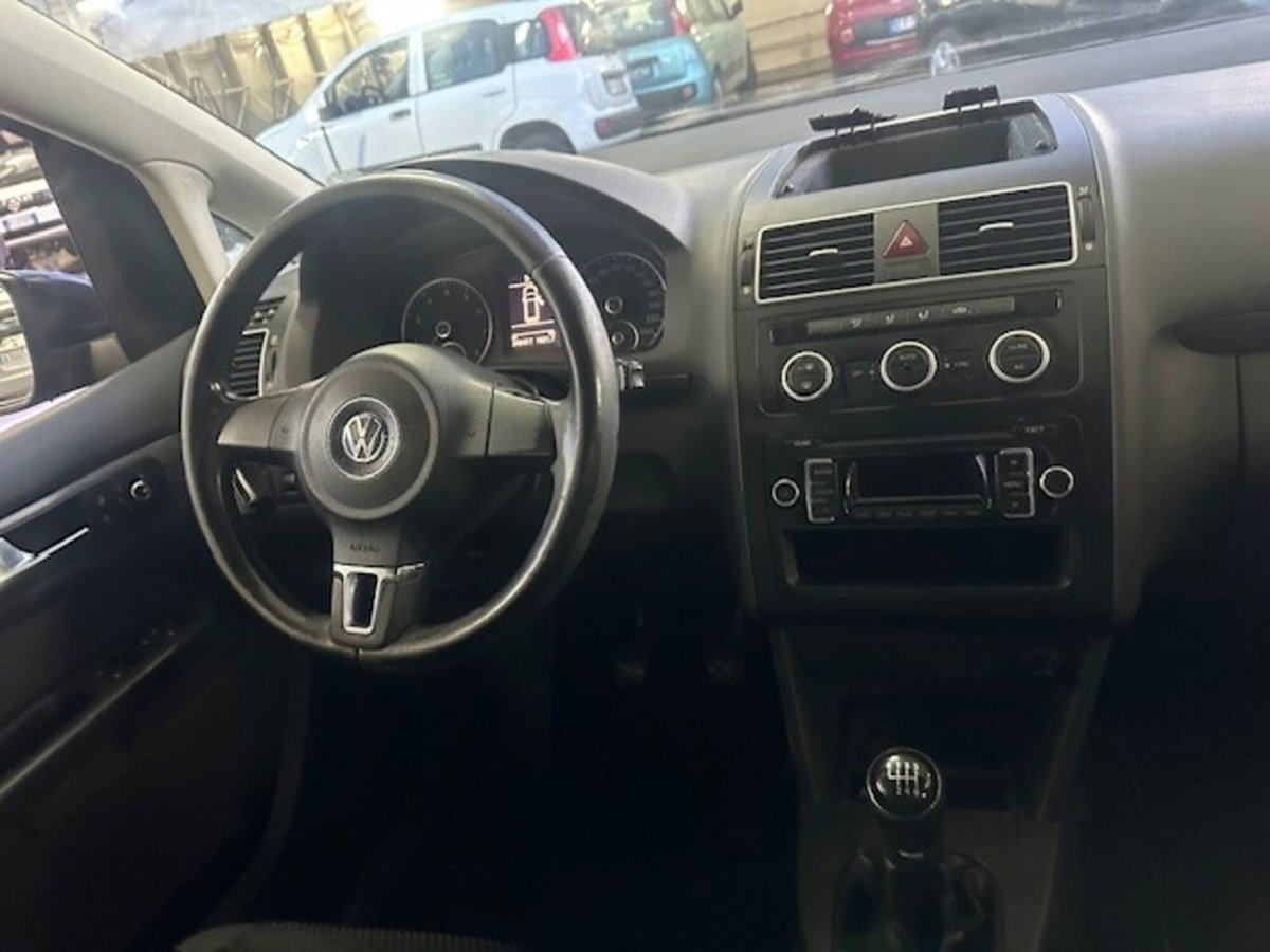 Volkswagen Touran 1.4 TSI DSG Highline EcoFuel (4)