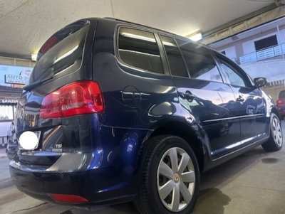 Volkswagen Touran 1.4 TSI DSG Highline EcoFuel (5)
