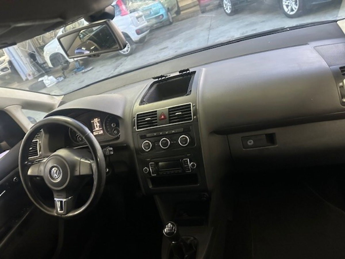 Volkswagen Touran 1.4 TSI DSG Highline EcoFuel (7)