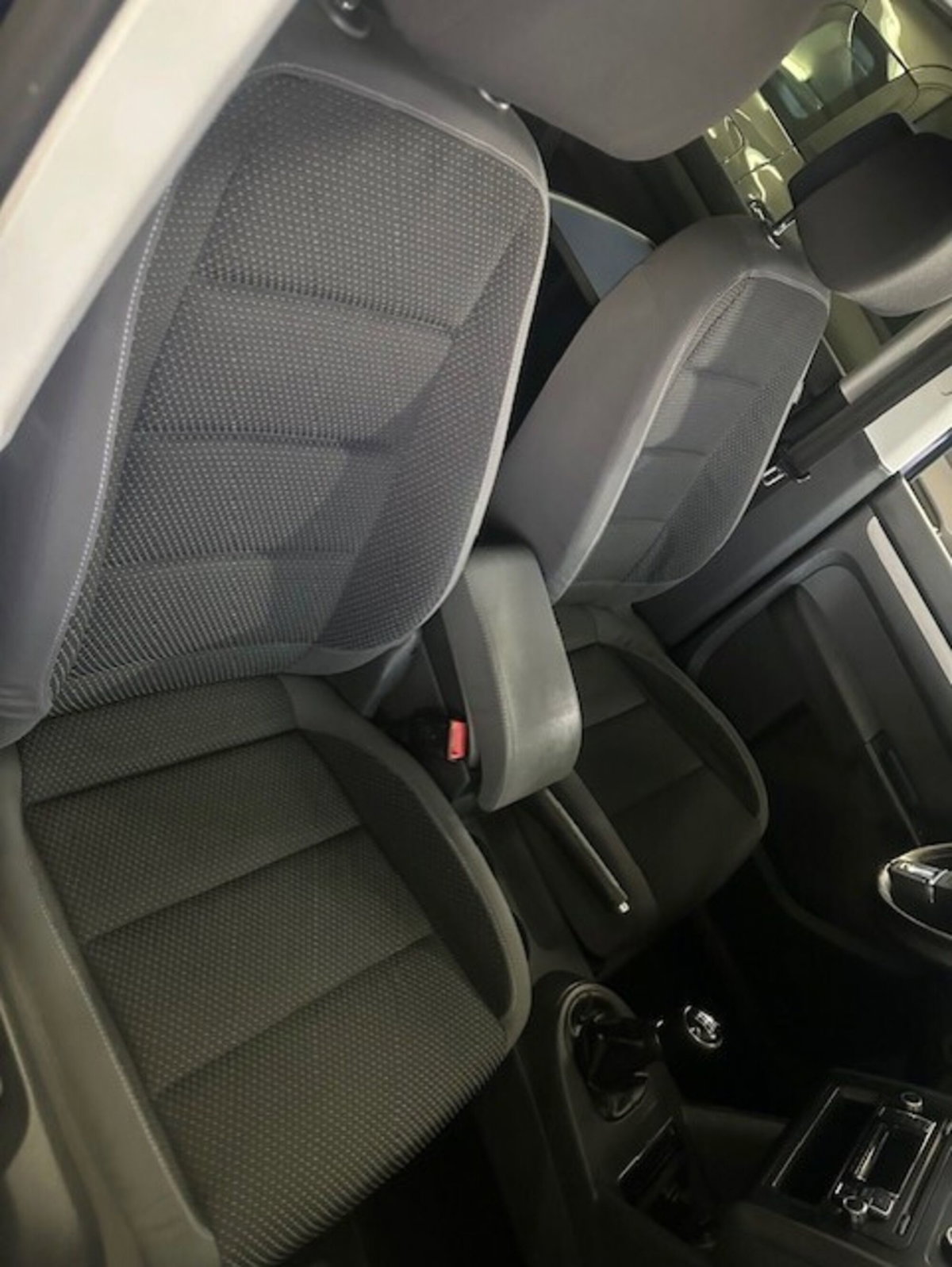 Volkswagen Touran 1.4 TSI DSG Highline EcoFuel (8)