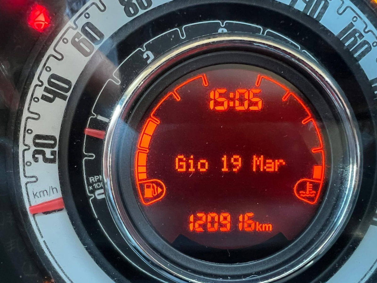 Fiat 500 1.3 Multijet 16V 95 CV Lounge (9)