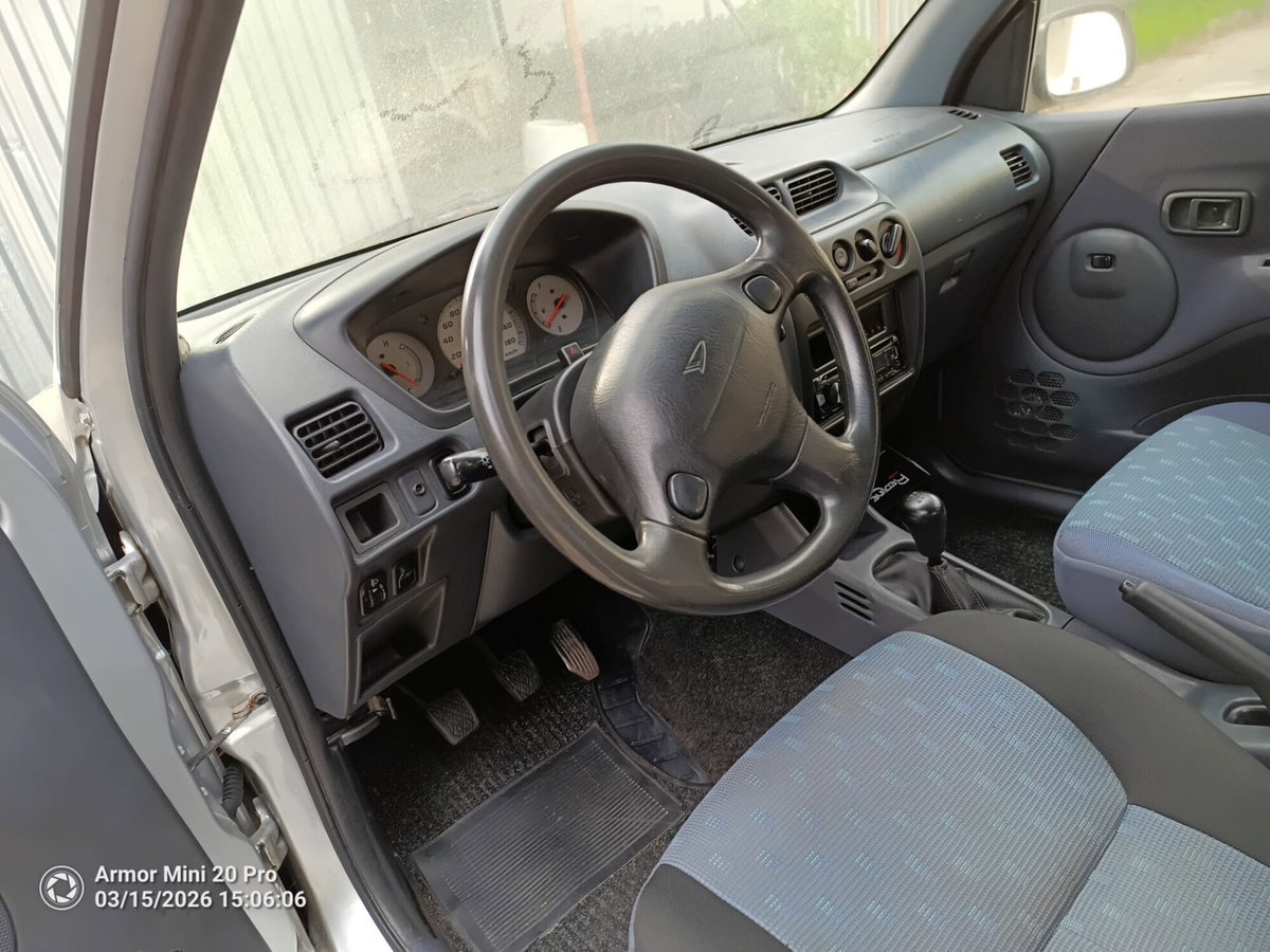 Daihatsu Terios 1.3i 16V cat 4WD SX (10)