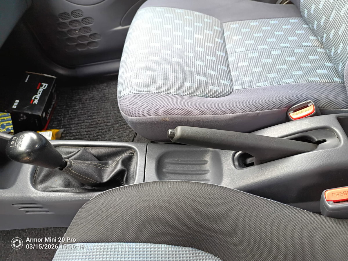 Daihatsu Terios 1.3i 16V cat 4WD SX (14)