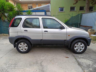 Daihatsu Terios 1.3i 16V cat 4WD SX (2)