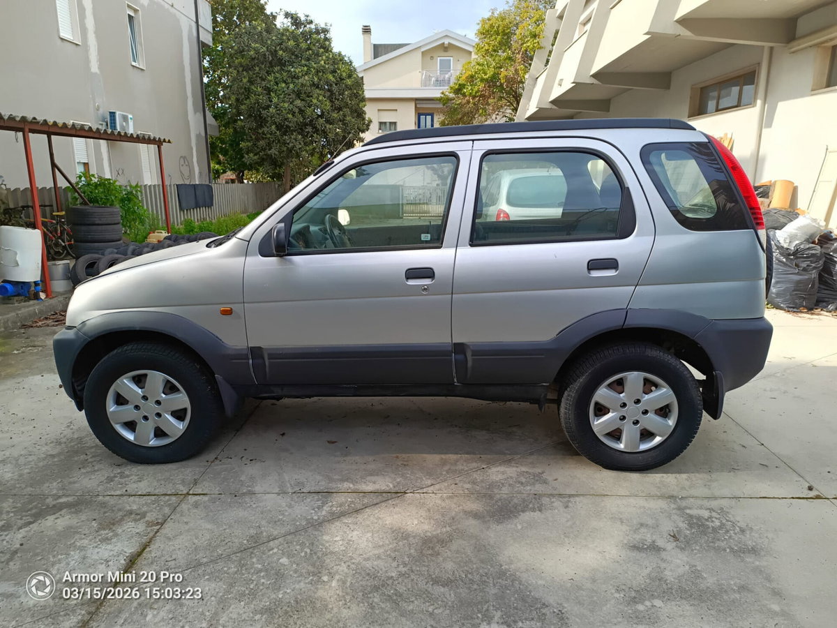 Daihatsu Terios 1.3i 16V cat 4WD SX (6)