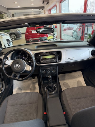 Volkswagen Maggiolino Cabrio 1.2 TSI Design (9)