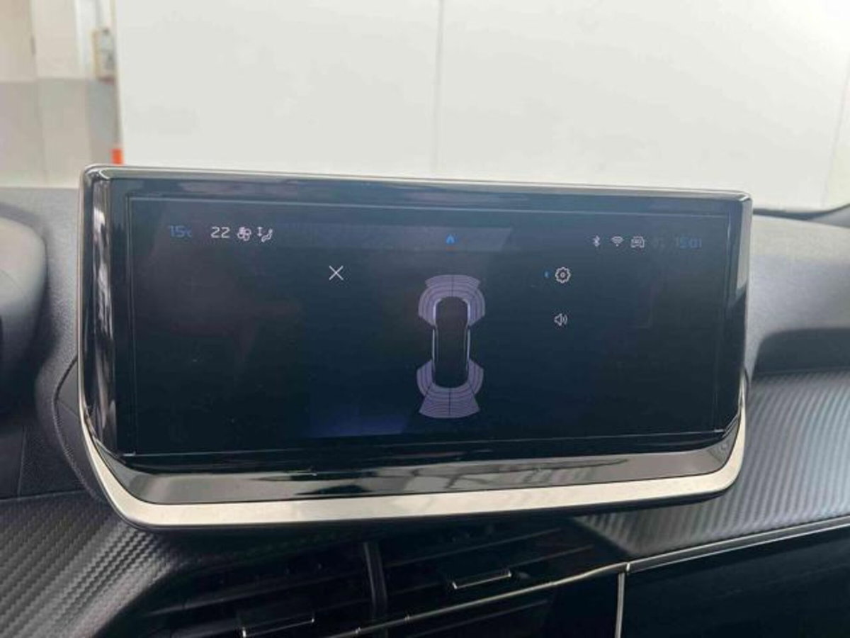 Peugeot 2008 PureTech 100 S&S Allure (6)