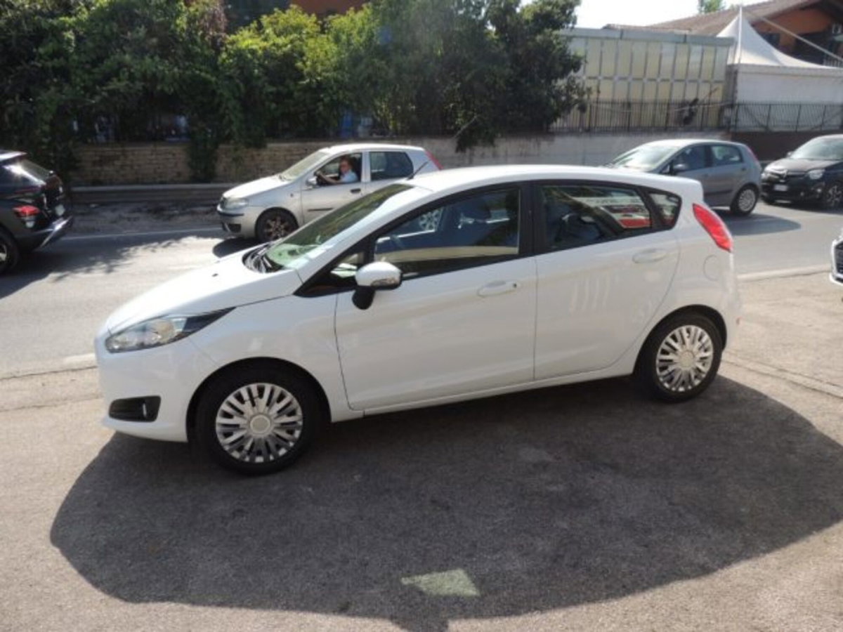 Ford Fiesta Plus 1.5 TDCi 75CV 5 porte (11)